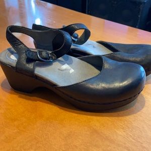 Dansko clogs 6